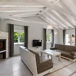 Monet By Interhome Semesterbostad *
